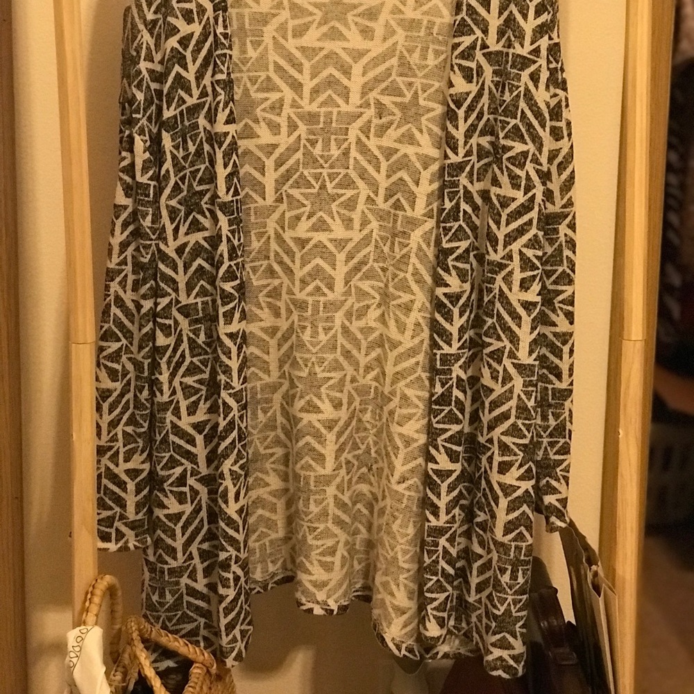 H&M cardigan - Picture 2 of 2
